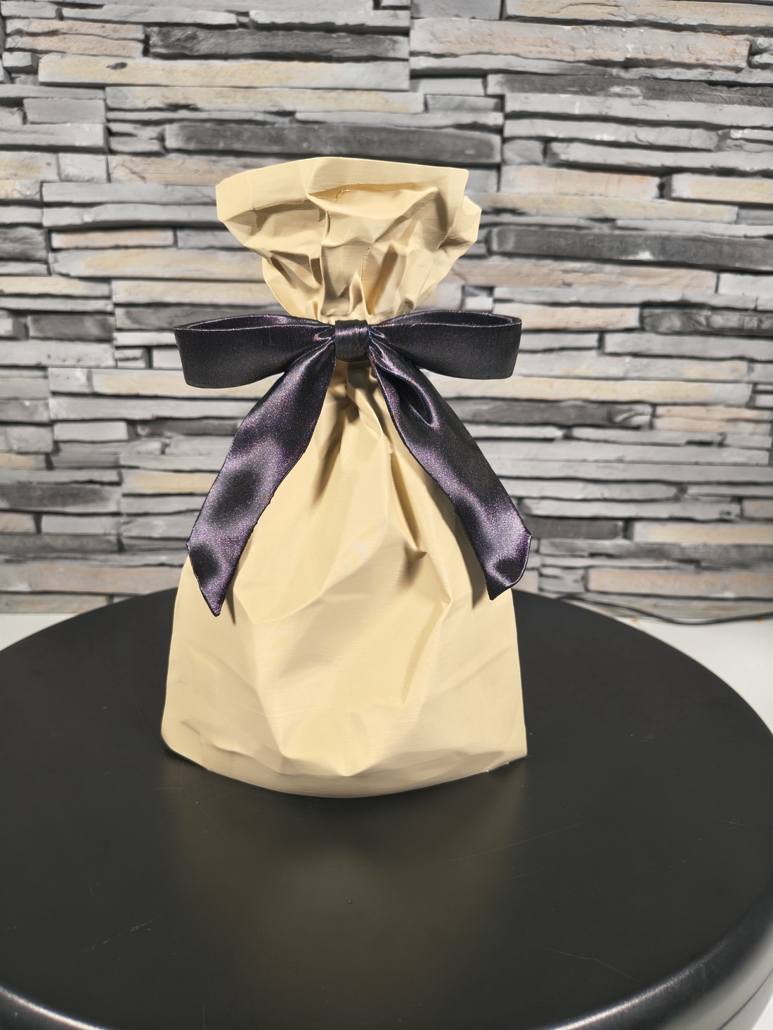 Vaza pentru flori artificiale cu compartiment secret - casă & stil de viață - decorațiuni de casă - accesorii florale - vaze - Artynos.ro