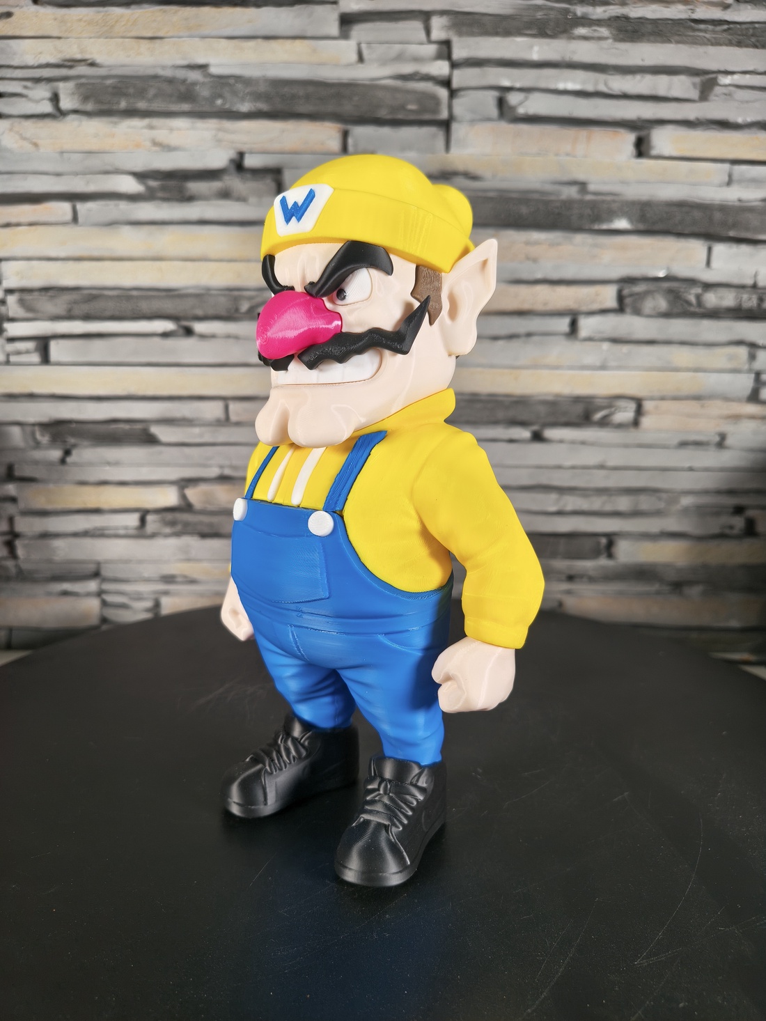 Figurină Wario Urban Vibes � Art Toy Premium, Decor Modern, Cadou pentru Copii - accessorii și unelte - accesorii decorative - figurine - Artynos.ro