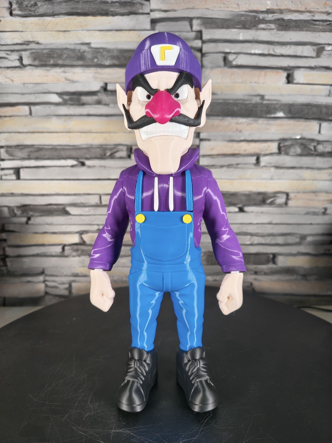 Figurină Waluigi Urban Vibes � Art Toy Premium, Decor Modern, Cadou pentru Copii - accessorii și unelte - accesorii decorative - figurine - Artynos.ro