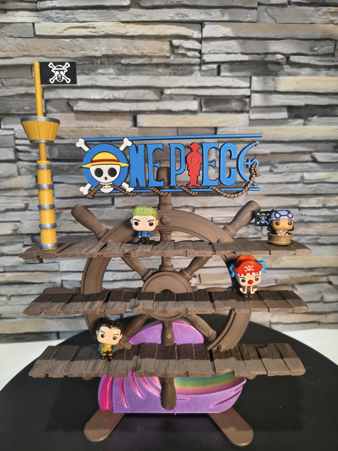 Display One Piece timonă � suport figurine Kinder Joy Funko Pop - casă & stil de viață - organizare & depozitare - organizator birou - Artynos.ro