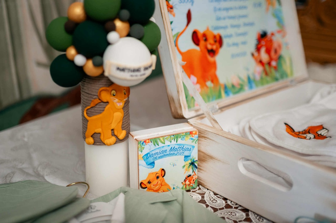 Lumânare botez cu figurina leu - jucării și echipamente pentru copii - daruri de botez - Artynos.ro