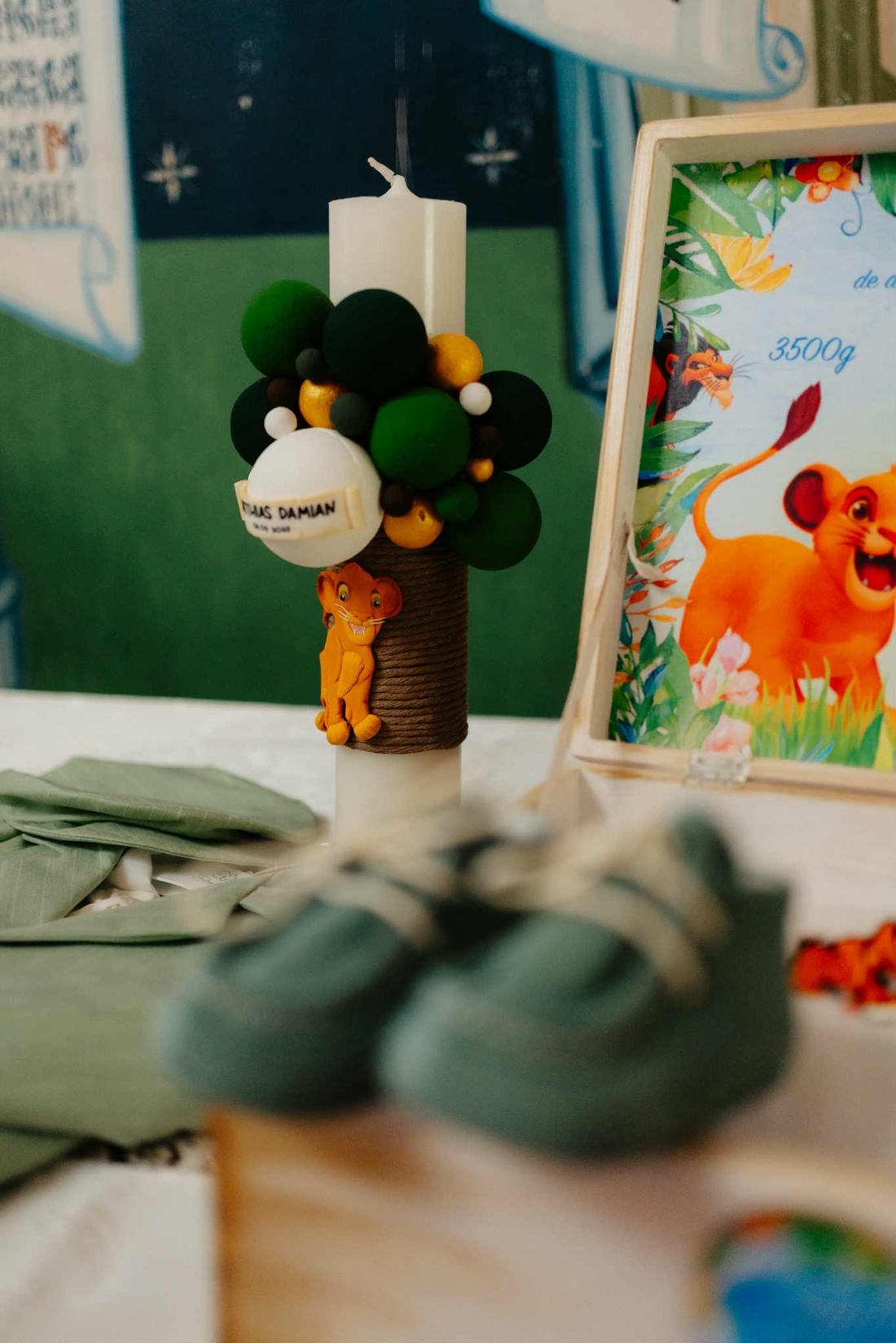 Lumânare botez cu figurina leu - jucării și echipamente pentru copii - daruri de botez - Artynos.ro