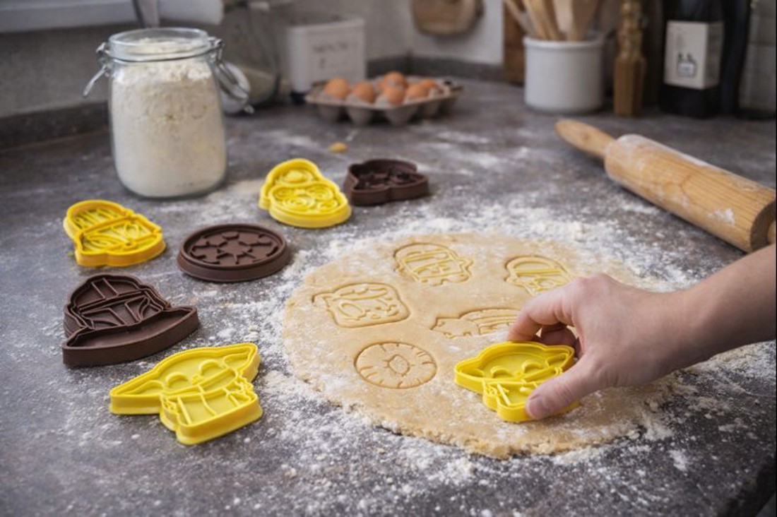 Formule pentru biscuiți Star Wars, 12 bucăți -  - Artynos.ro