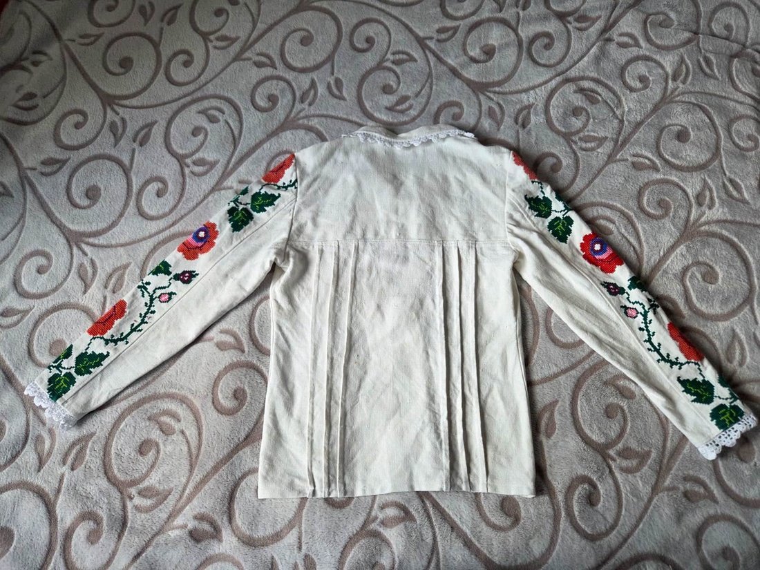 Bluz si poale Bihor - îmbrăcăminte și modă - haine damă - blazer și costum - Artynos.ro