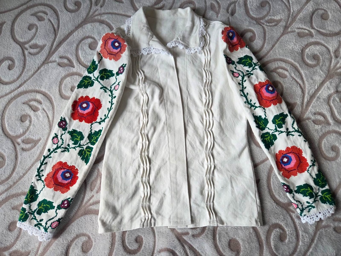 Bluz si poale Bihor - îmbrăcăminte și modă - haine damă - blazer și costum - Artynos.ro