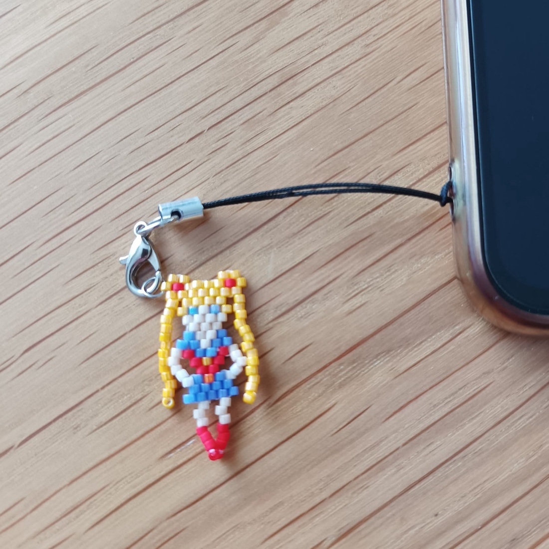 Accesoriu telefon Sailormoon - geantă și husă - portofele, huse, suporturi - husă telefon - Artynos.ro Accesoriu telefon Sailormoon - geantă și husă - portofele, huse, suporturi - husă telefon - Artynos.ro