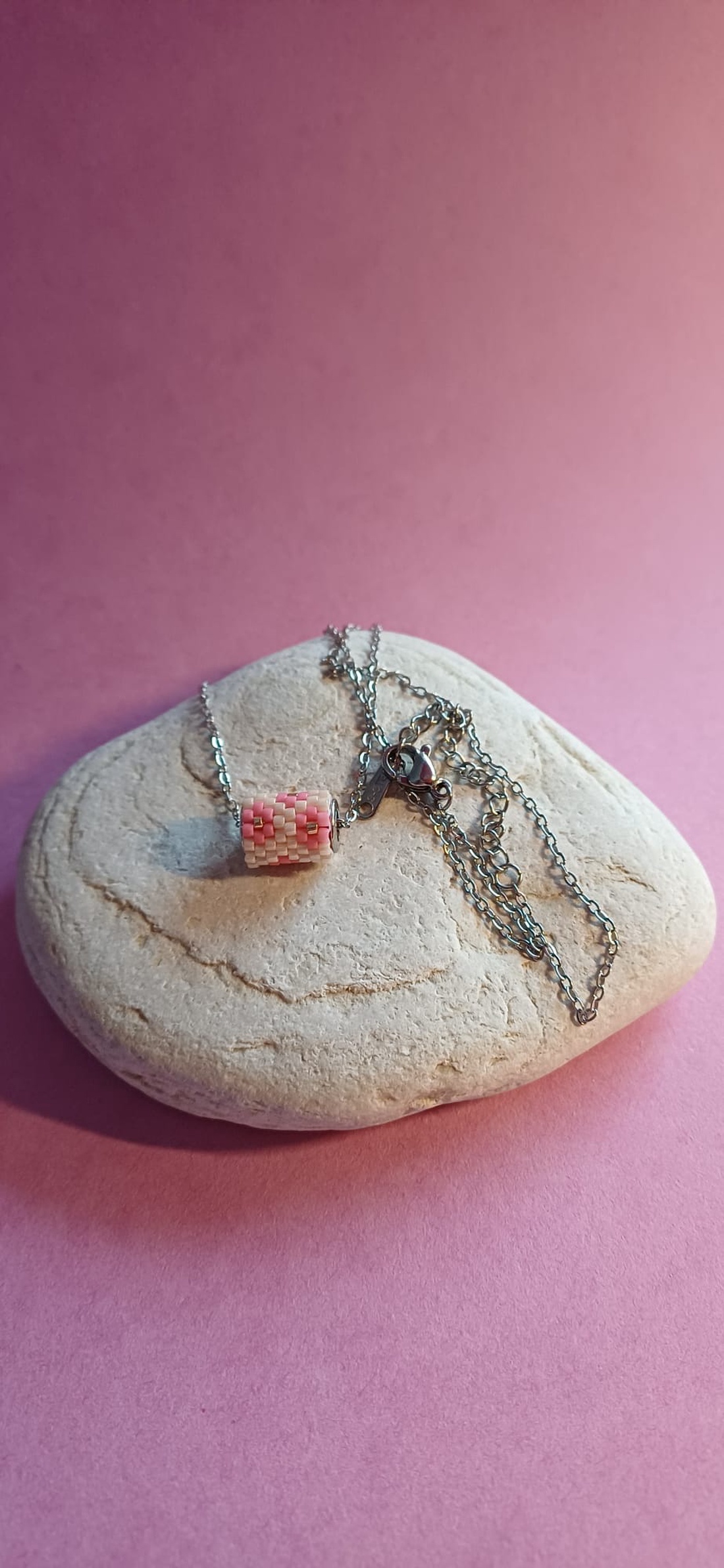 Colier floricele roz - bijuterii - coliere - coliere cu pandative - Artynos.ro