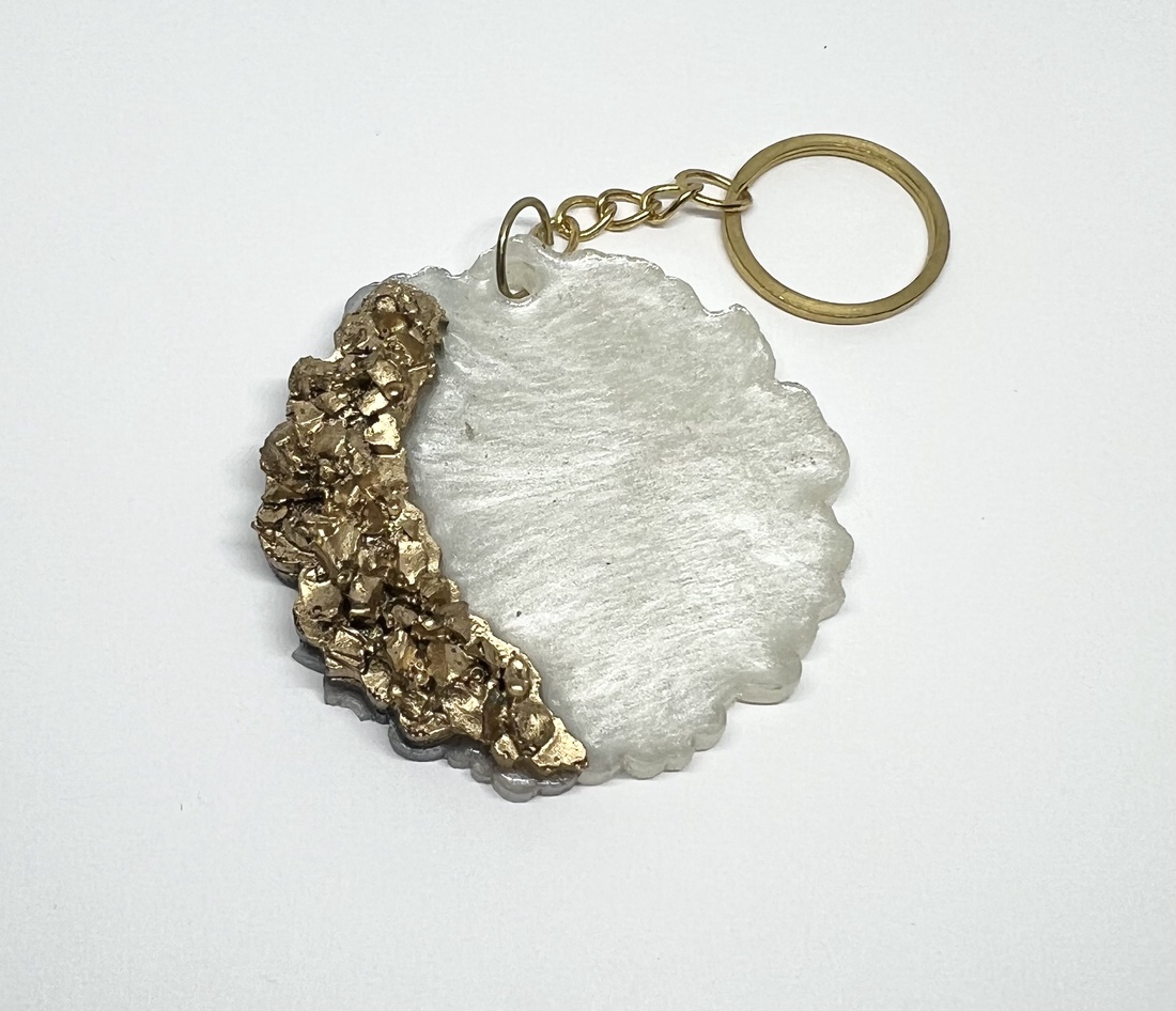 Geodă Aurie - genți și portofele - accesorii genți - breloc - Artynos.ro