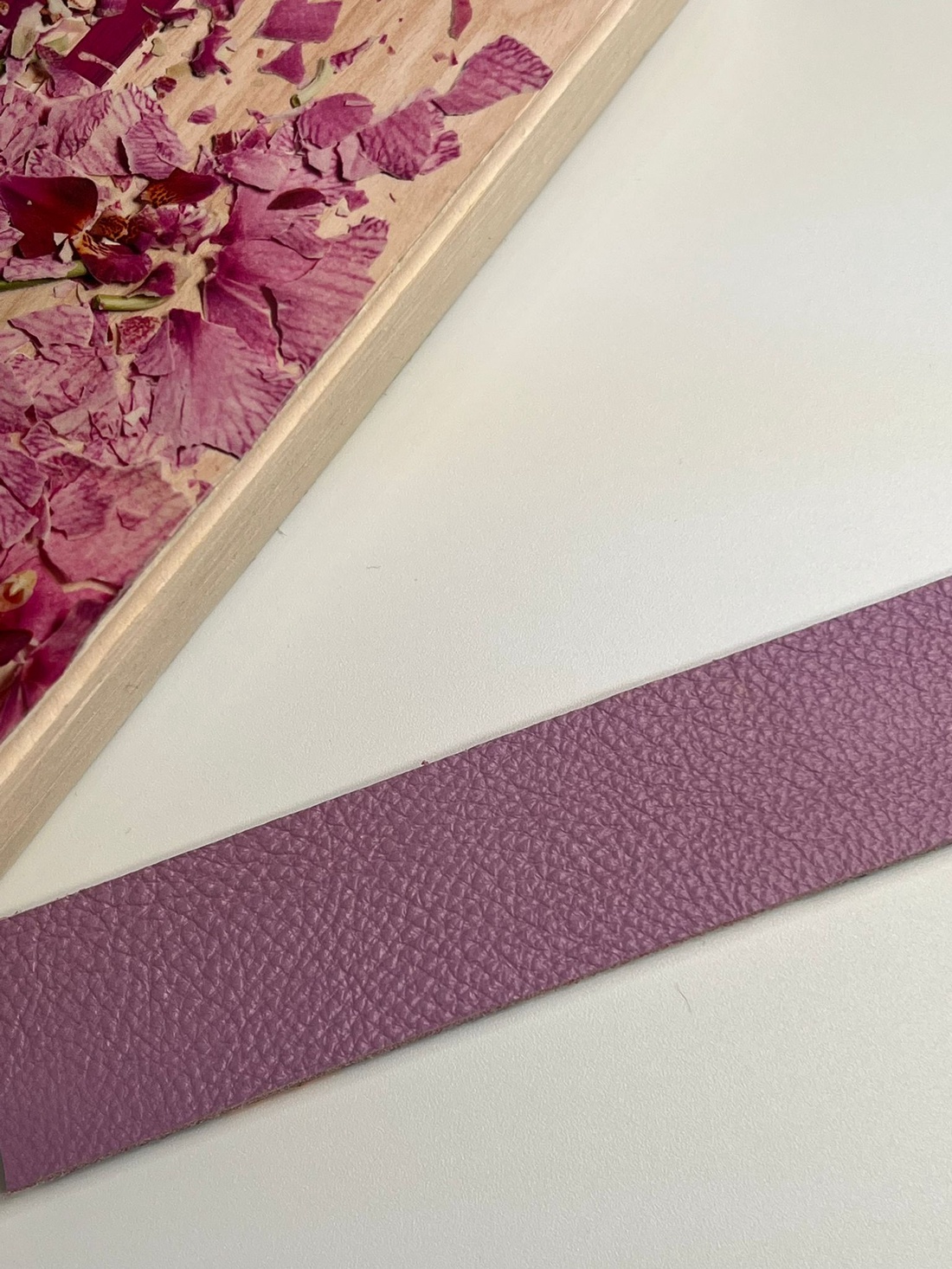 Semn de carte Flori de poveste - cărți și creații cu tematică muzicală, cadouri - semn de carte - Artynos.ro