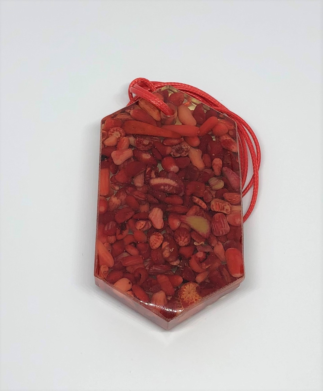 Scutul vitalitatii - bijuterii - coliere - pandative - Artynos.ro