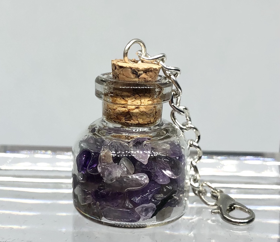 Breloc Calm cu ametist - genți și portofele - accesorii genți - breloc - Artynos.ro