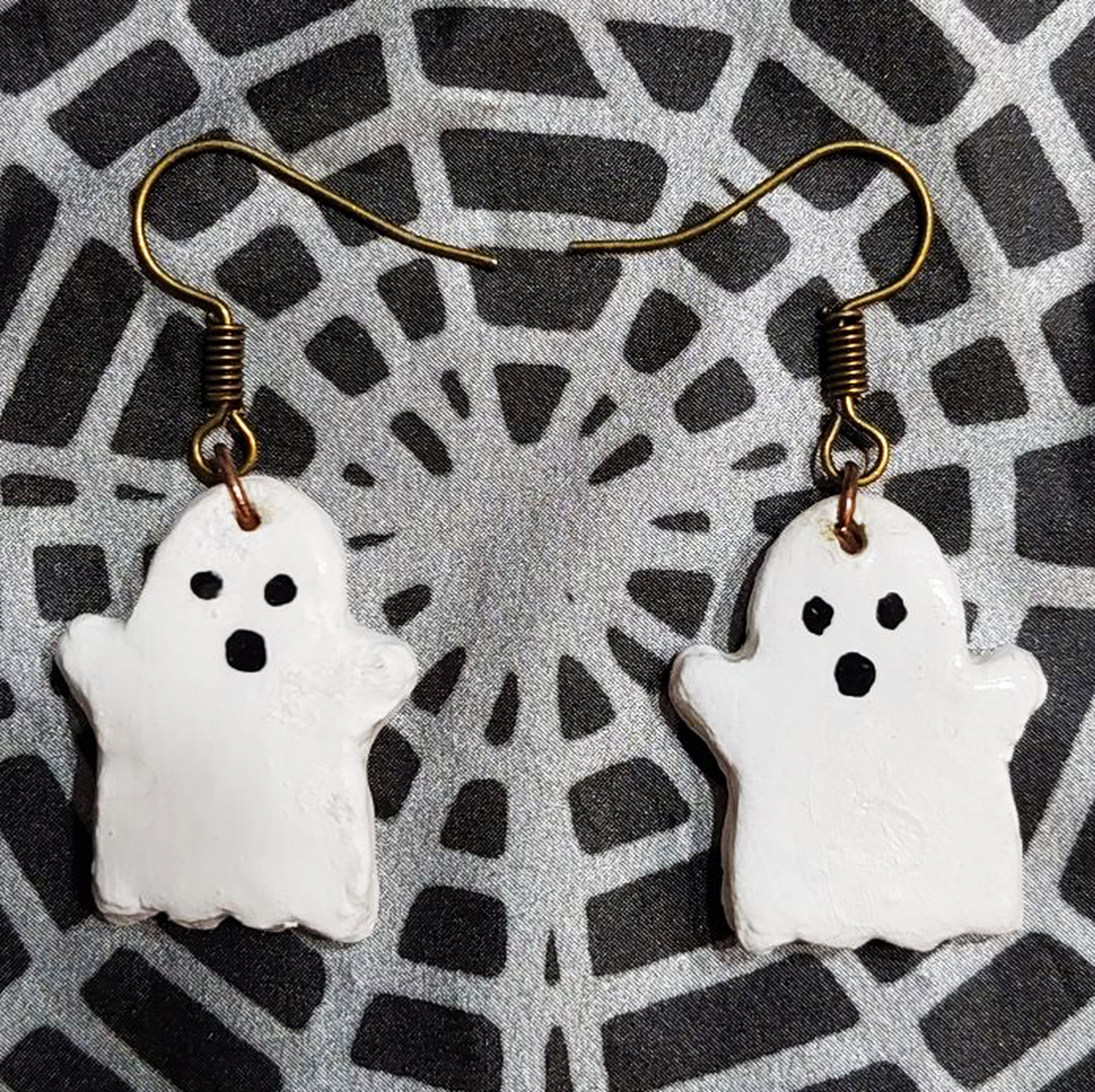 Cercei Halloween Fantoma - casă & stil de viață - accesorii pentru decorat casa - halloween - tot ce ai nevoie pentru petrecere! - bijuterii halloween - Artynos.ro Cercei Halloween Fantoma - casă & stil de viață - accesorii pentru decorat casa - halloween - tot ce ai nevoie pentru petrecere! - bijuterii halloween - Artynos.ro