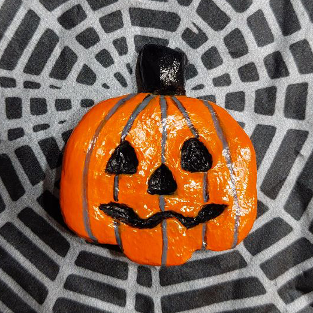 Brosa Halloween Dovleac - casă & stil de viață - accesorii pentru decorat casa - halloween - tot ce ai nevoie pentru petrecere! - bijuterii halloween - Artynos.ro Brosa Halloween Dovleac - casă & stil de viață - accesorii pentru decorat casa - halloween - tot ce ai nevoie pentru petrecere! - bijuterii halloween - Artynos.ro