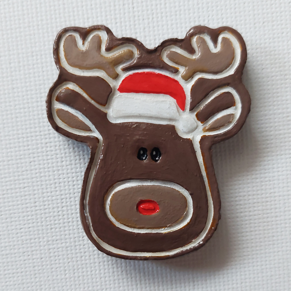 Brosa Craciun renul Rudolf din lut polimeric - crăciun - cadouri de moș crăciun - cadouri de moș crăciun - Artynos.ro
