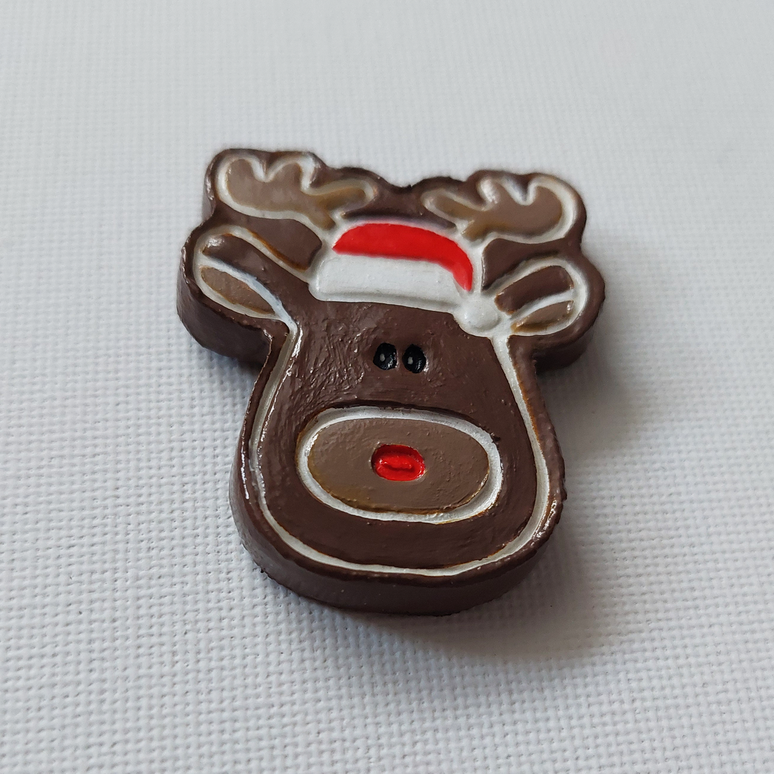 Brosa Craciun renul Rudolf din lut polimeric - crăciun - cadouri de moș crăciun - cadouri de moș crăciun - Artynos.ro