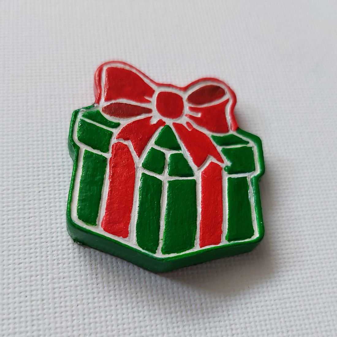 Brosa Cadou de Craciun din lut polimeric - crăciun - cadouri de moș crăciun - cadouri de moș crăciun - Artynos.ro