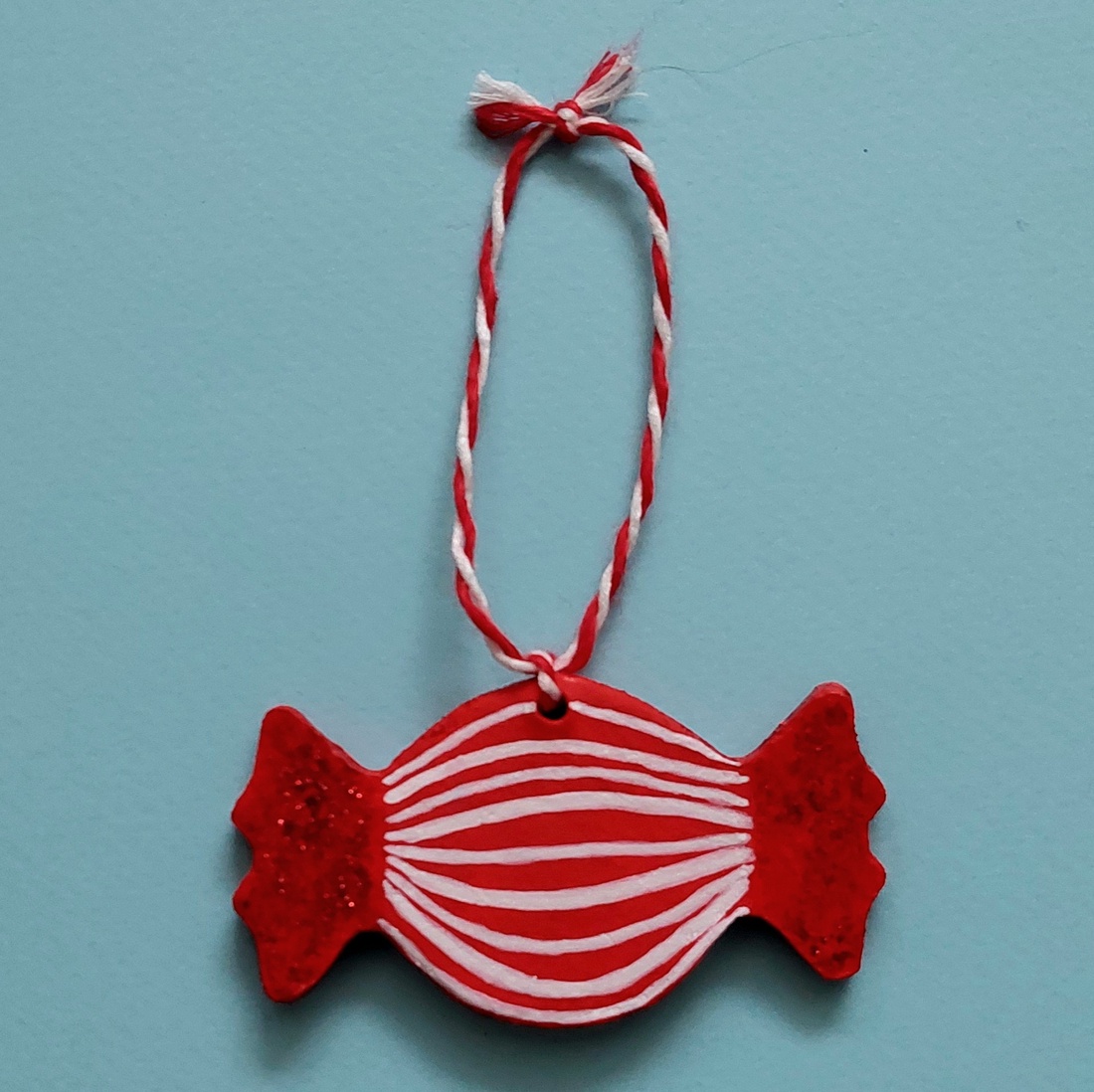 Decorațiune Handmade Brad Craciun Bomboana din lut polimeric - crăciun - decorațiuni de crăciun de casă - figurine pentru pomul de crăciun - Artynos.ro