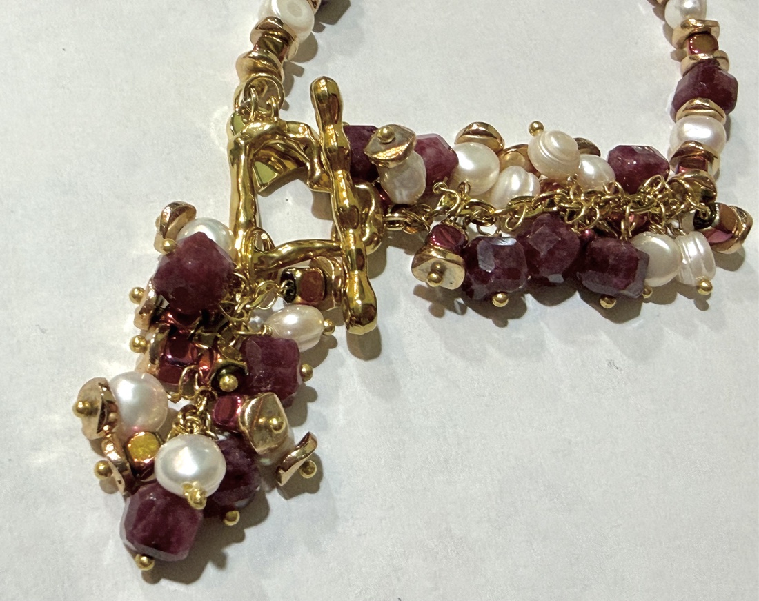 SETBURGUNDY ELEGANCEjad fațetat,perle de cultură,hematit electroplacat,accesorii placate cu aur,inox - bijuterii - seturi de bijuterii - Artynos.ro