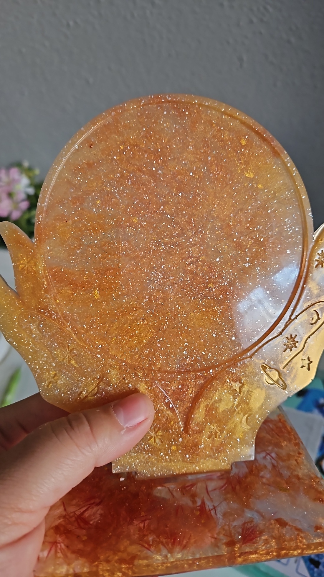 Obiect personalizat din rășină epoxidica  - cărți și creații cu tematică muzicală, cadouri - instrumente artizanale și muzicale - Artynos.ro