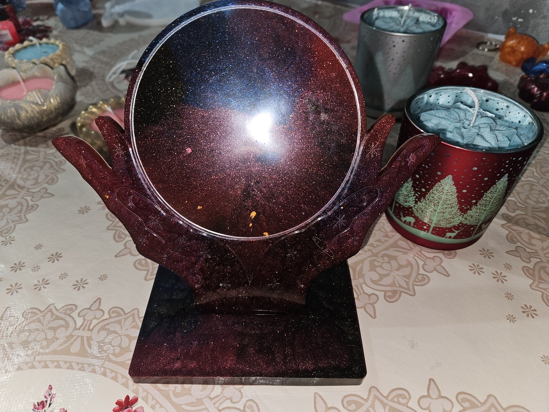 Obiect personalizat din rășină epoxidica  - cărți și creații cu tematică muzicală, cadouri - instrumente artizanale și muzicale - Artynos.ro