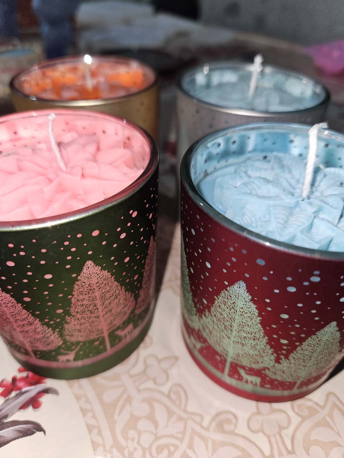 Lumânări parfumate de Crăciun  - casă & stil de viață - lumânări, parfumuri, arome - ceară parfumată - Artynos.ro