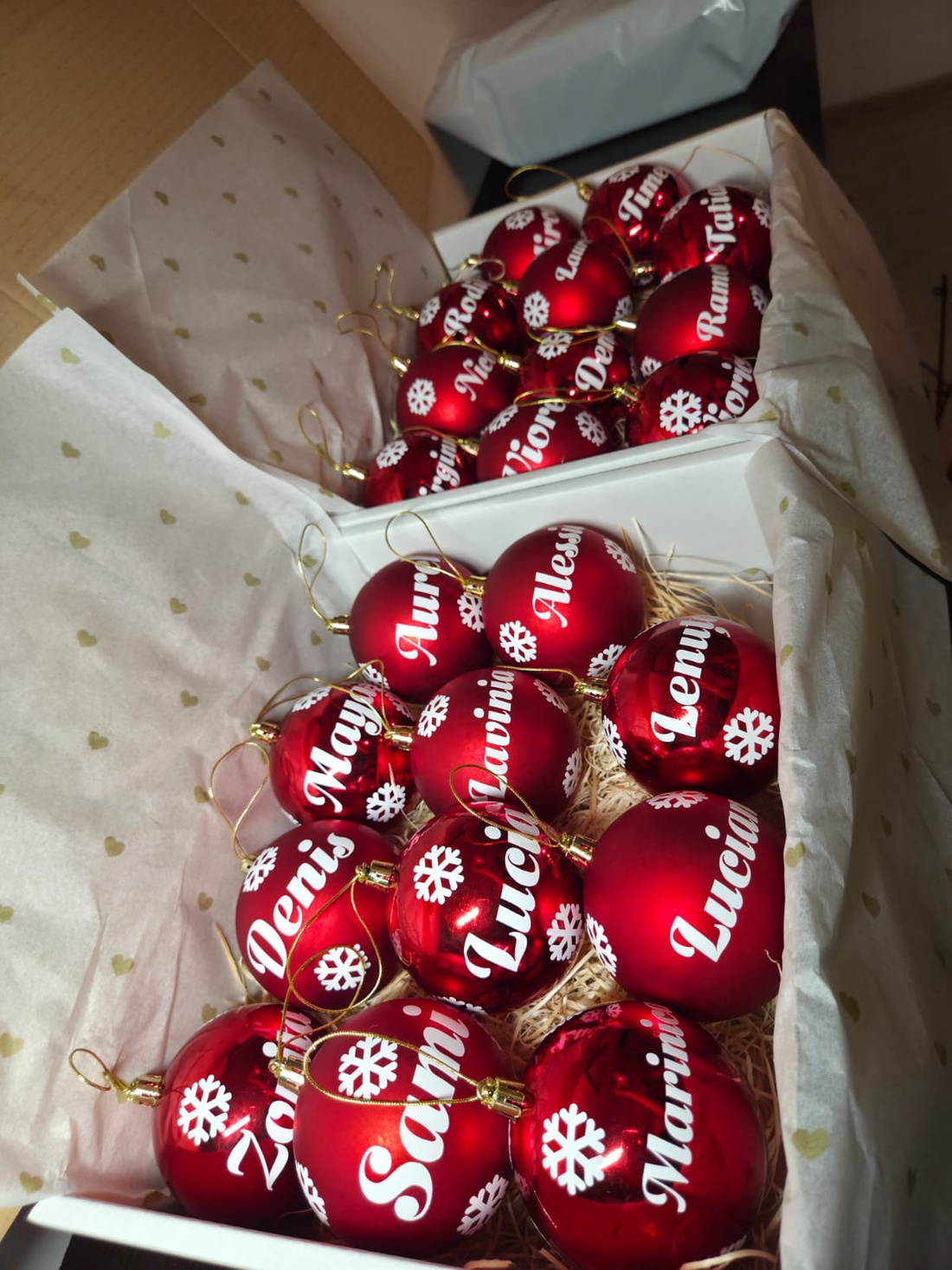 Glob personalizat cu nume - crăciun - decorațiuni de crăciun de casă - globuri de crăciun - Artynos.ro