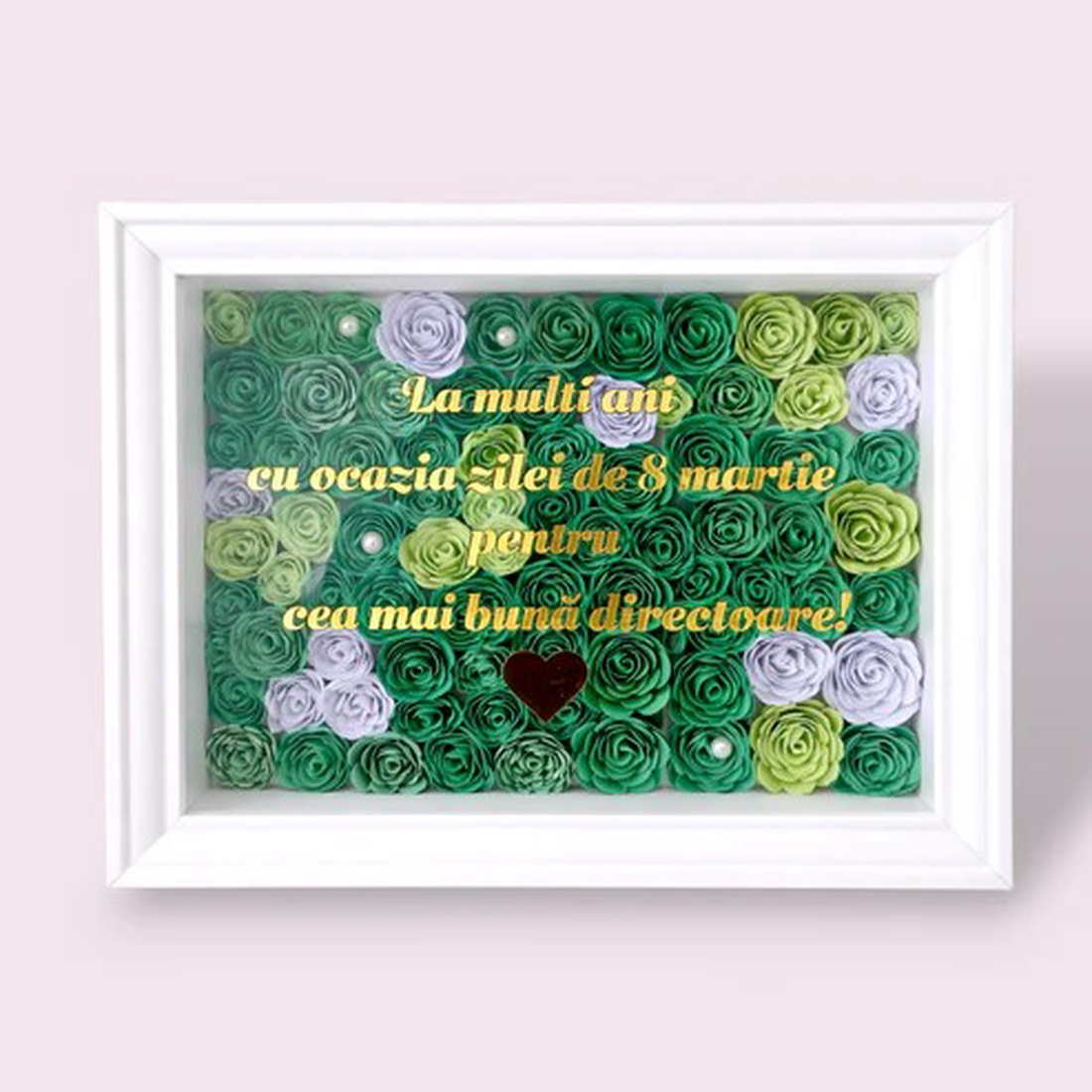 Ramă decorativă cu flori 3D din hârtie cartonată � personalizată după dorința ta - arte vizuale și accesorii  - imagini cu broderii - alte tablouri textil - Artynos.ro