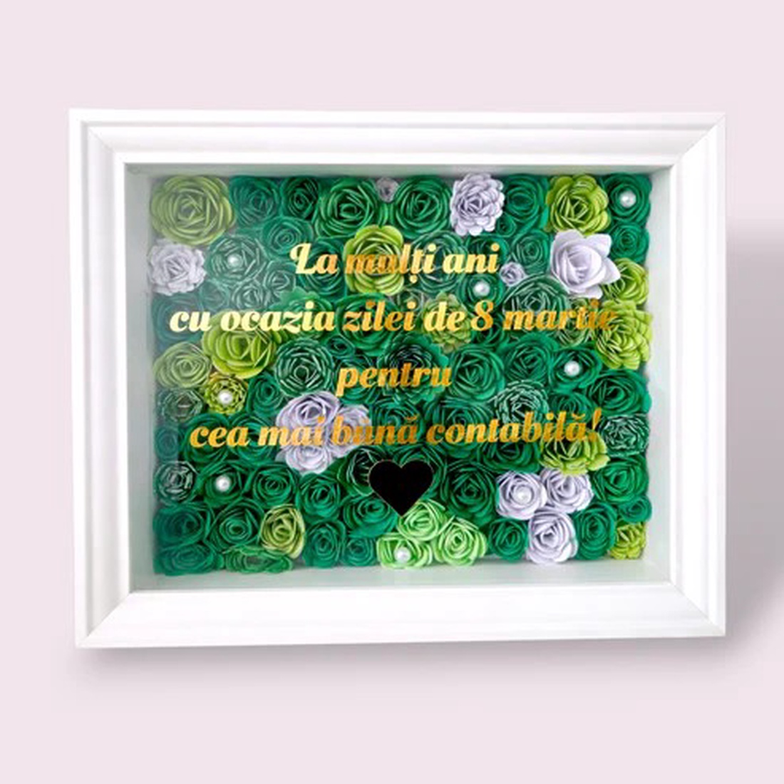 Ramă decorativă cu flori 3D din hârtie cartonată � personalizată după dorința ta - arte vizuale și accesorii  - imagini cu broderii - alte tablouri textil - Artynos.ro