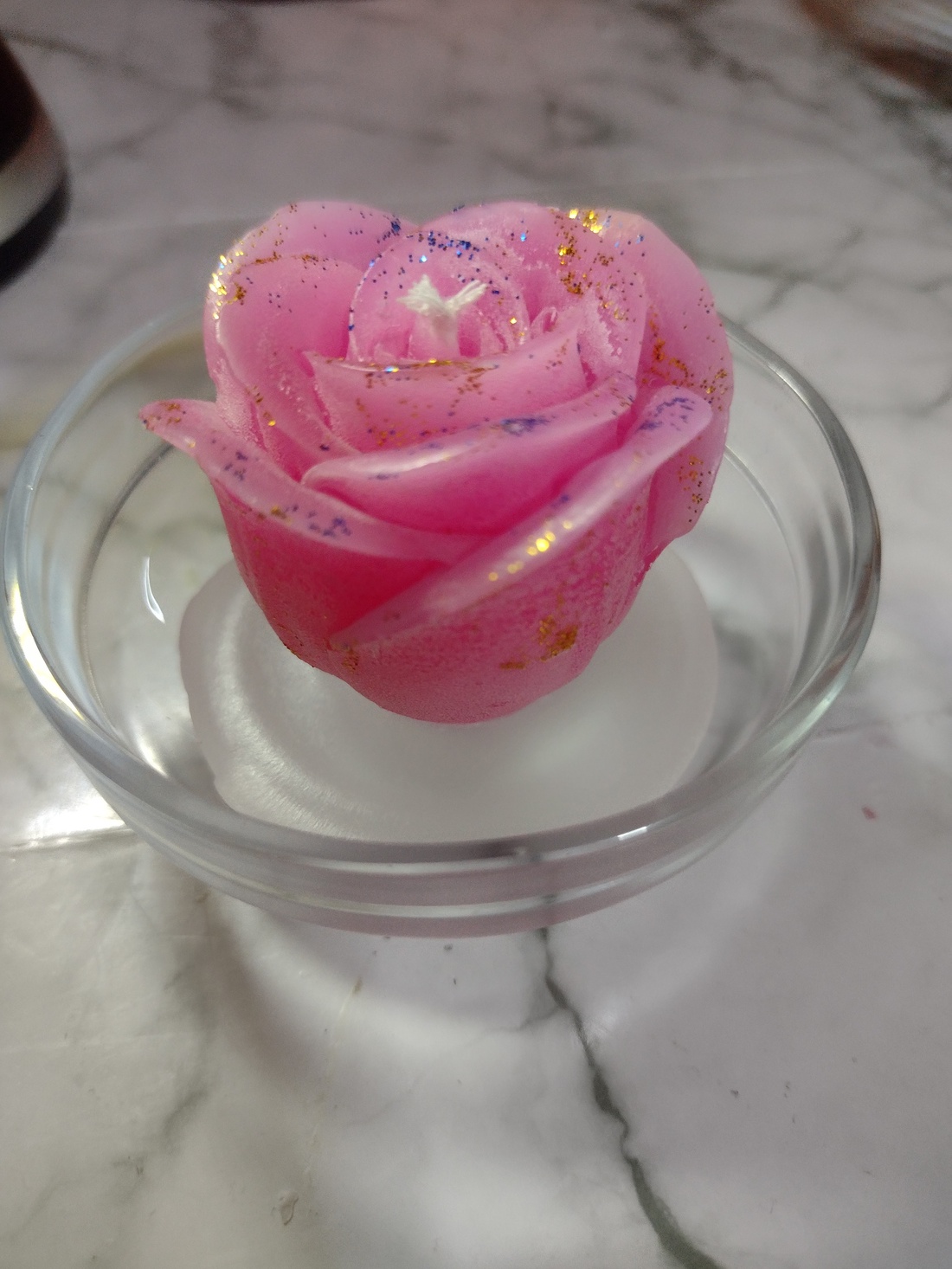 Trandafirul în sticla - casă & stil de viață - lumânări, parfumuri, arome - ceară parfumată - Artynos.ro