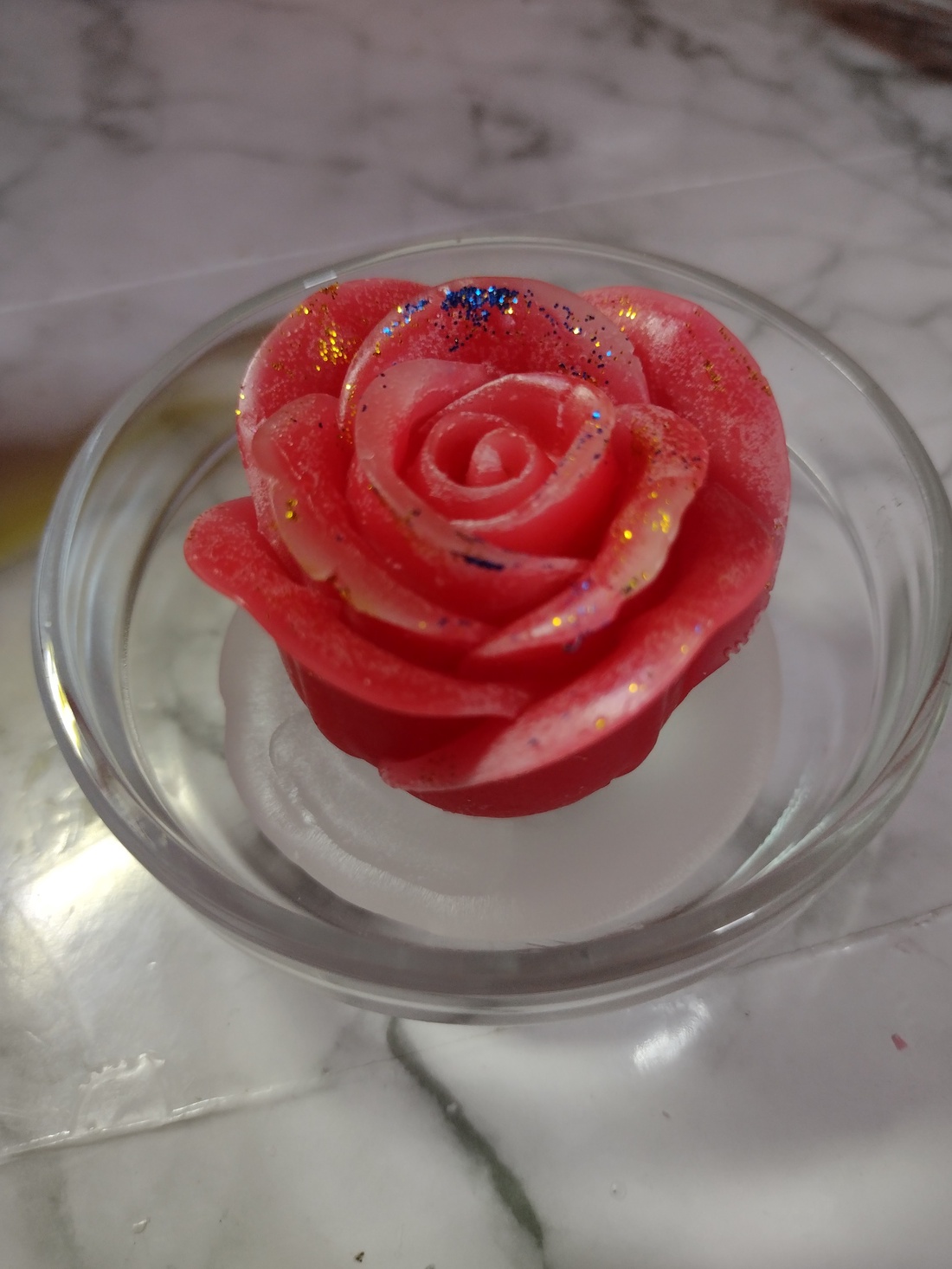 Trandafirul în sticla - casă & stil de viață - lumânări, parfumuri, arome - ceară parfumată - Artynos.ro