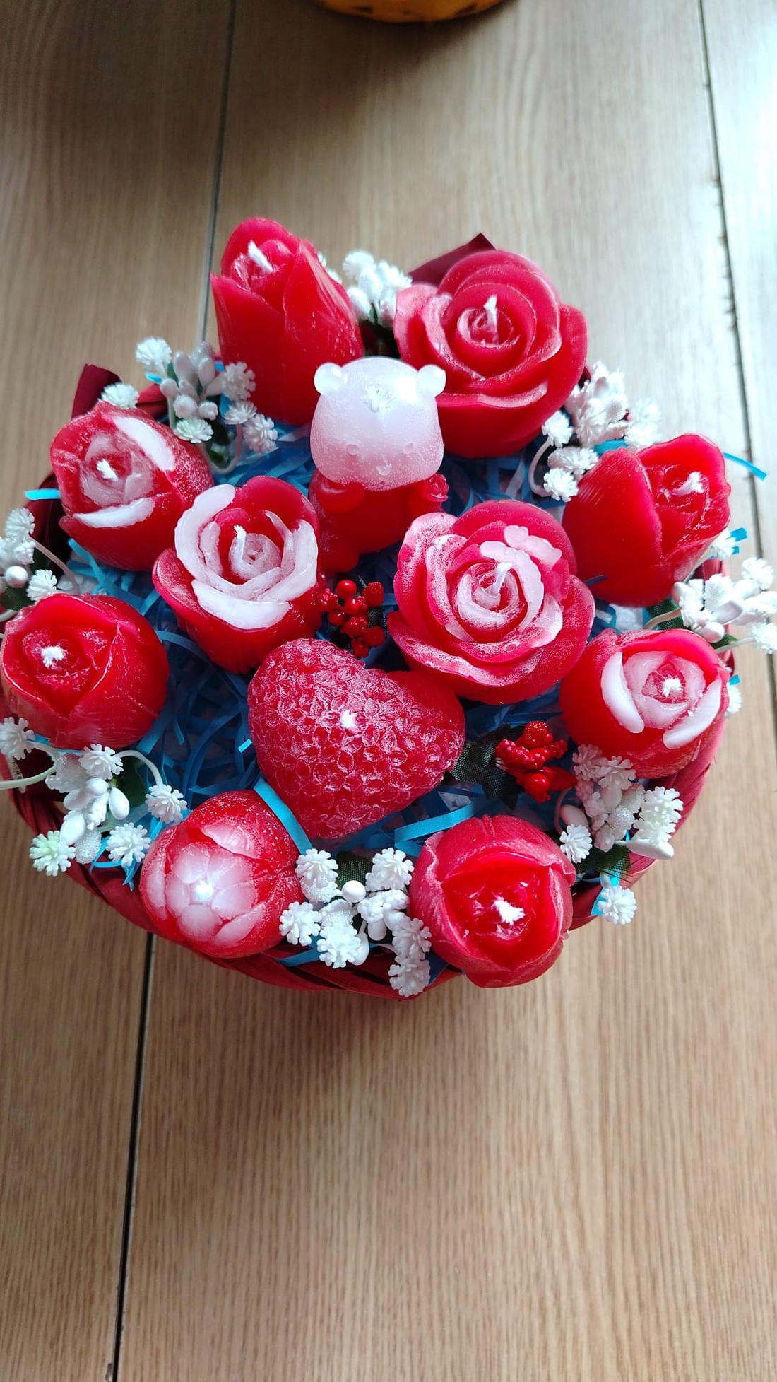 Coș  cu aranjament din ceară parfumată  - casă & stil de viață - lumânări, parfumuri, arome - ceară parfumată - Artynos.ro