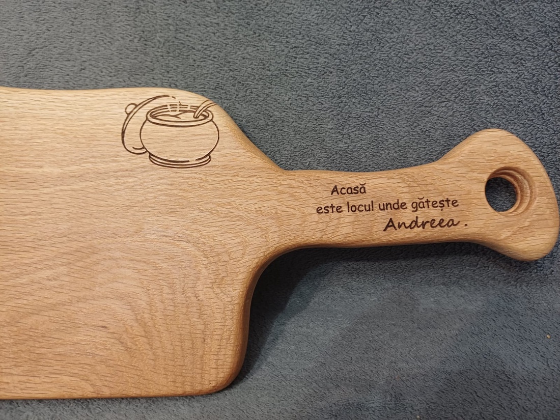 Tocator de lemn de stejar personalizat - casă & stil de viață - accesorii pentru echipamente de bucătărie - accesorii pentru coacere și gătit - tocător  - Artynos.ro