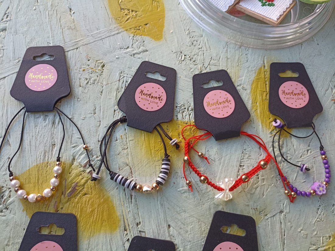 Bratari lucrate manual - bijuterii - brățări - brățări împletite - Artynos.ro