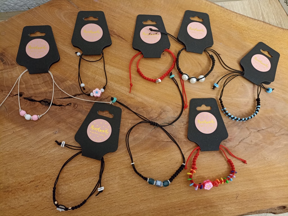 Bratari lucrate manual - bijuterii - brățări - brățări împletite - Artynos.ro