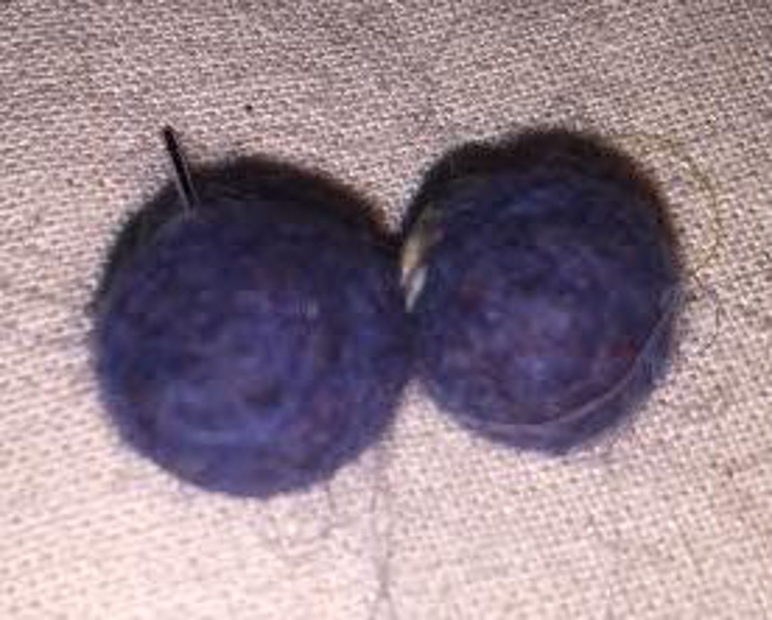 Cercei cu buton Berry, 4 perechi - - Artynos.ro Cercei cu buton Berry, 4 perechi - - Artynos.ro