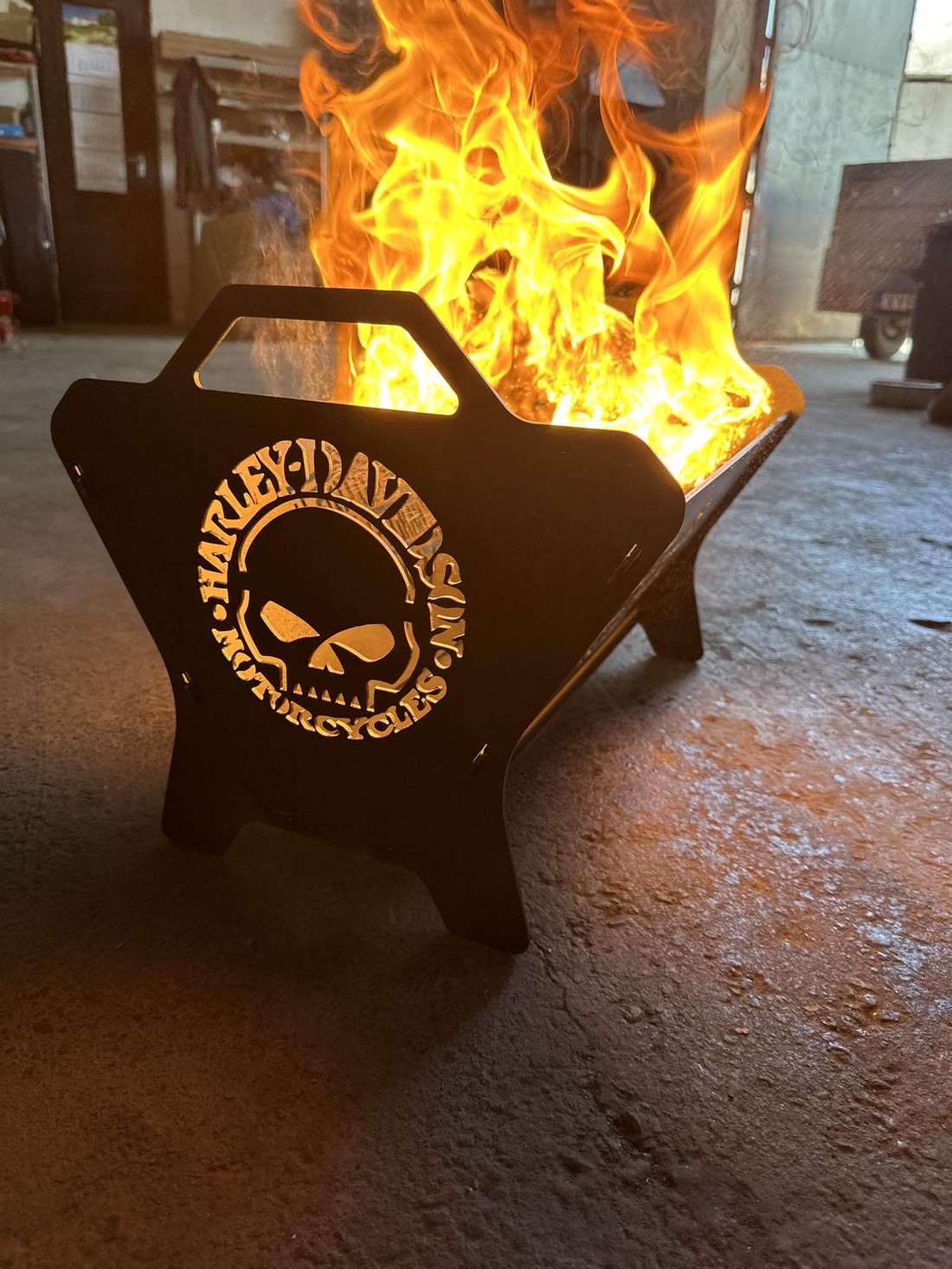 Harley Davidson Fire Pit - casă & stil de viață - accesorii pentru casă și grădină - grătar - Artynos.ro