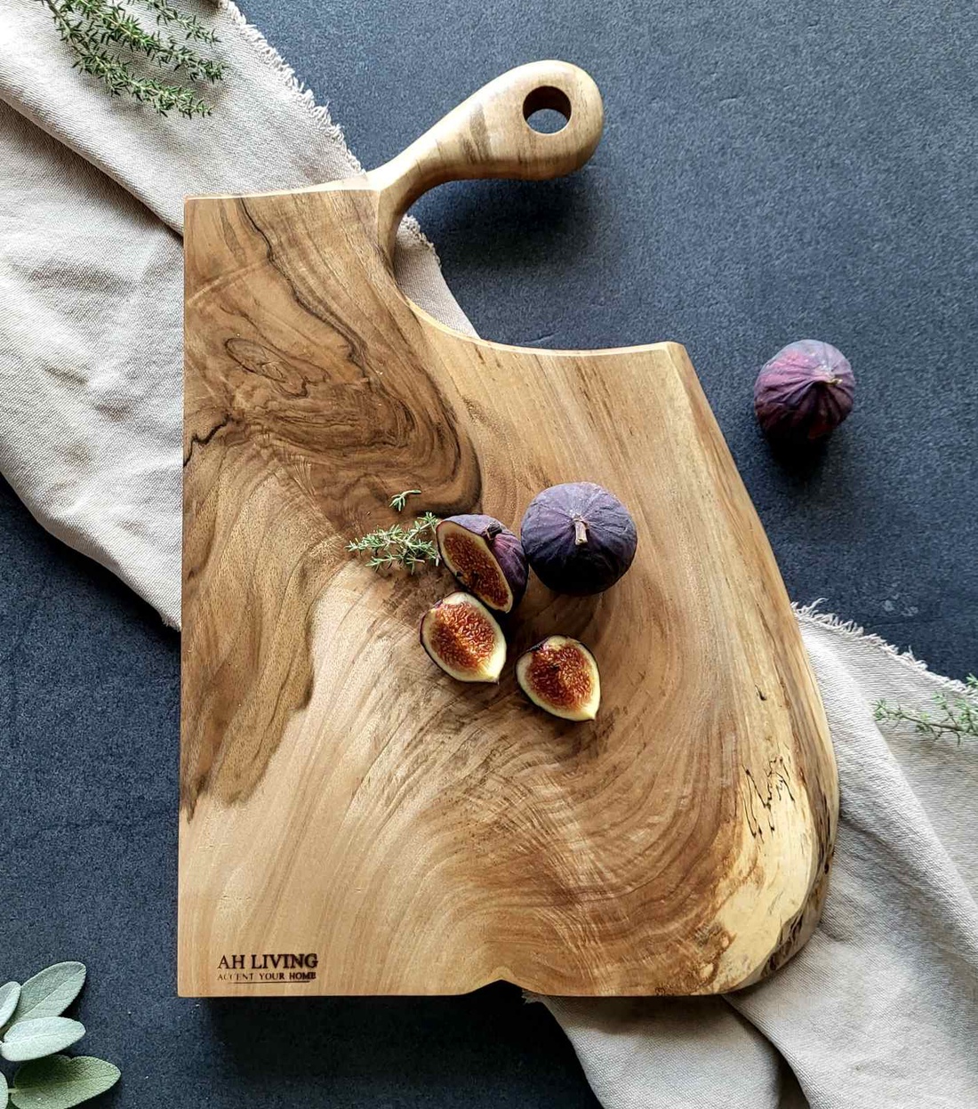 Tocator din Nuc european - casă & stil de viață - echipamente de bucătărie - accesorii de gătit - tocătoare - Artynos.ro