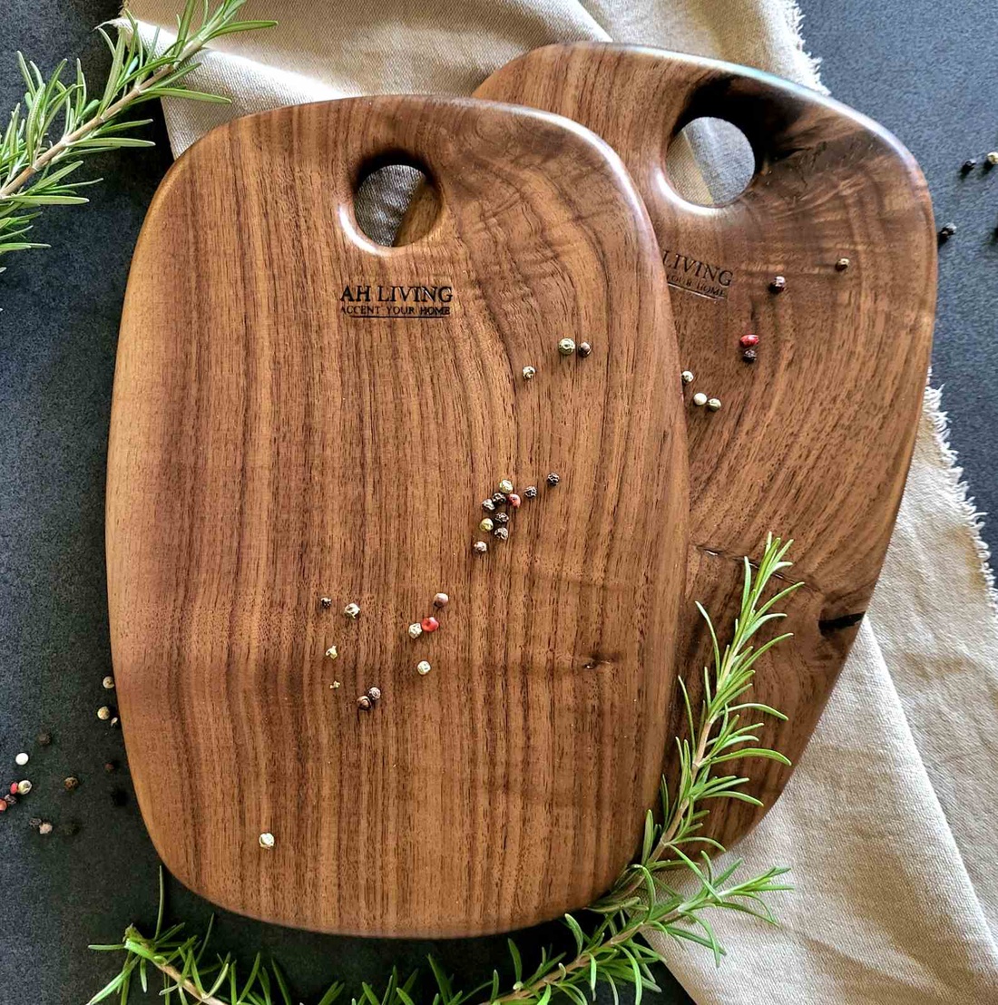 Platou servire din lemn de Nuc American - casă & stil de viață - echipamente de bucătărie - accesorii de gătit - tocătoare - Artynos.ro