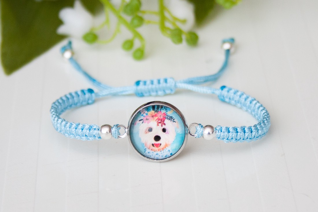 Brățară macramé împletită pentru copii - Puppy albastru deschis -  - Artynos.ro