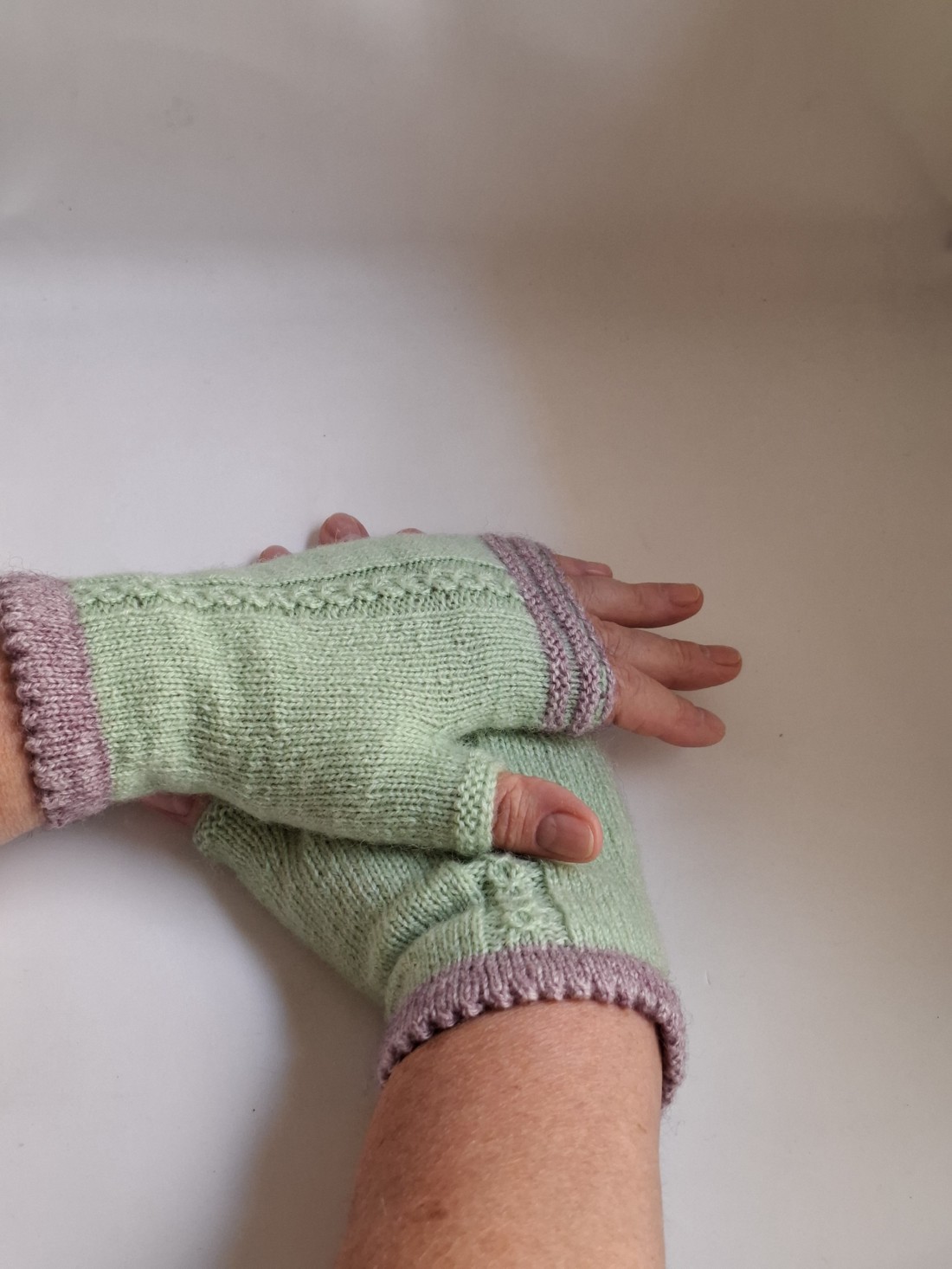 Mănuși tricotate manual, încălzitor de mână -  - Artynos.ro