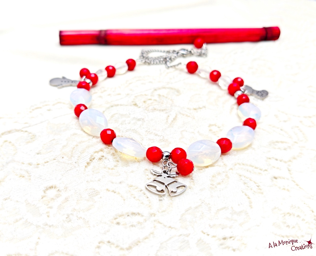 Colier de Craciun cu coral rosu si opalit - bijuterii - coliere - coliere din pietre semiprețioase - Artynos.ro