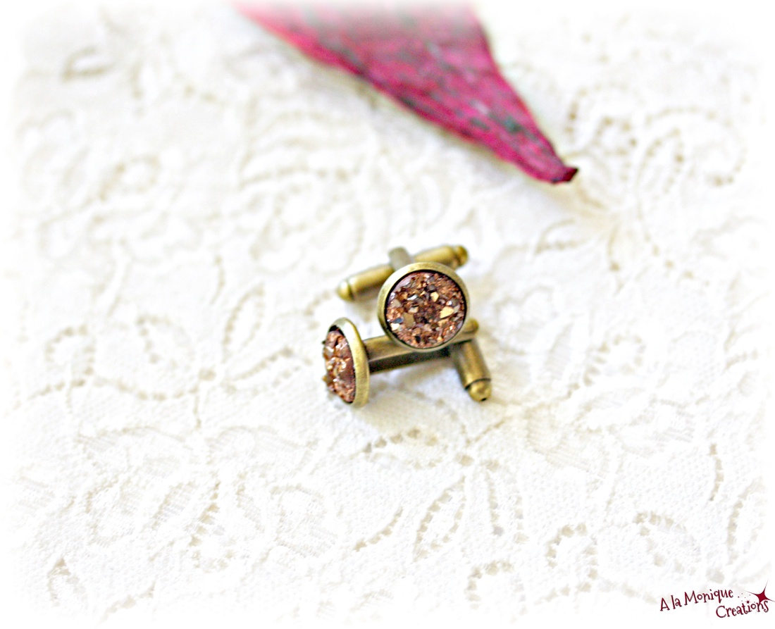 Butoni cu druzy aurii - bijuterii - butoni de manșetă - Artynos.ro