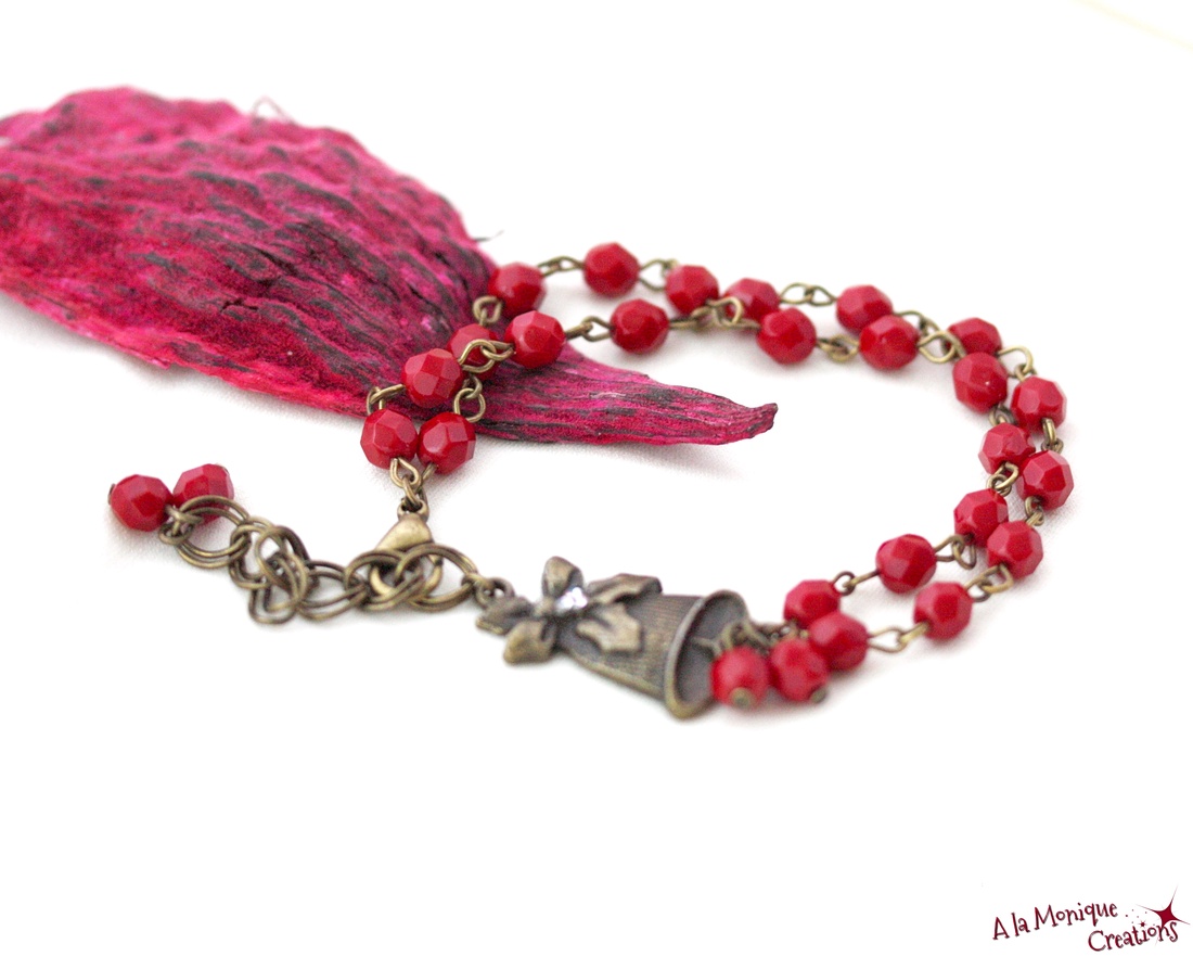 Bratara cu cristale si clopotel - bijuterii - brățări - brățări din pietre semiprețioase - Artynos.ro