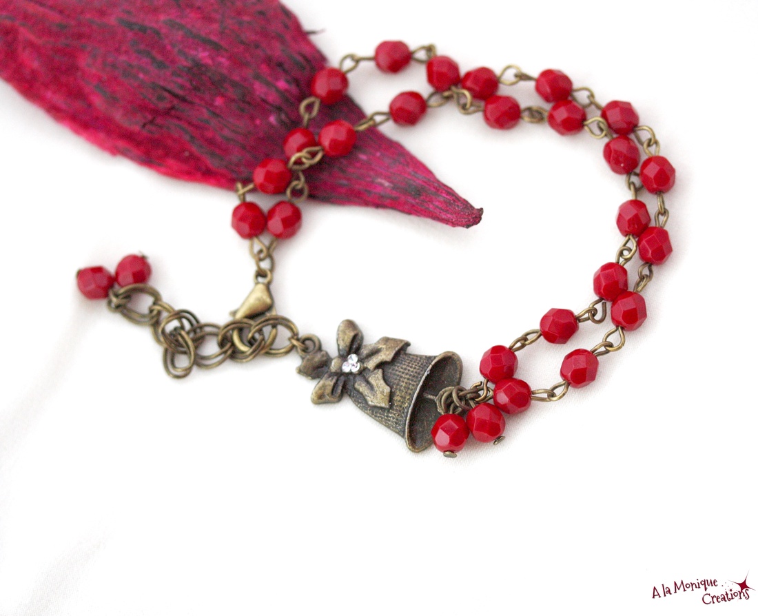 Bratara cu cristale si clopotel - bijuterii - brățări - brățări din pietre semiprețioase - Artynos.ro