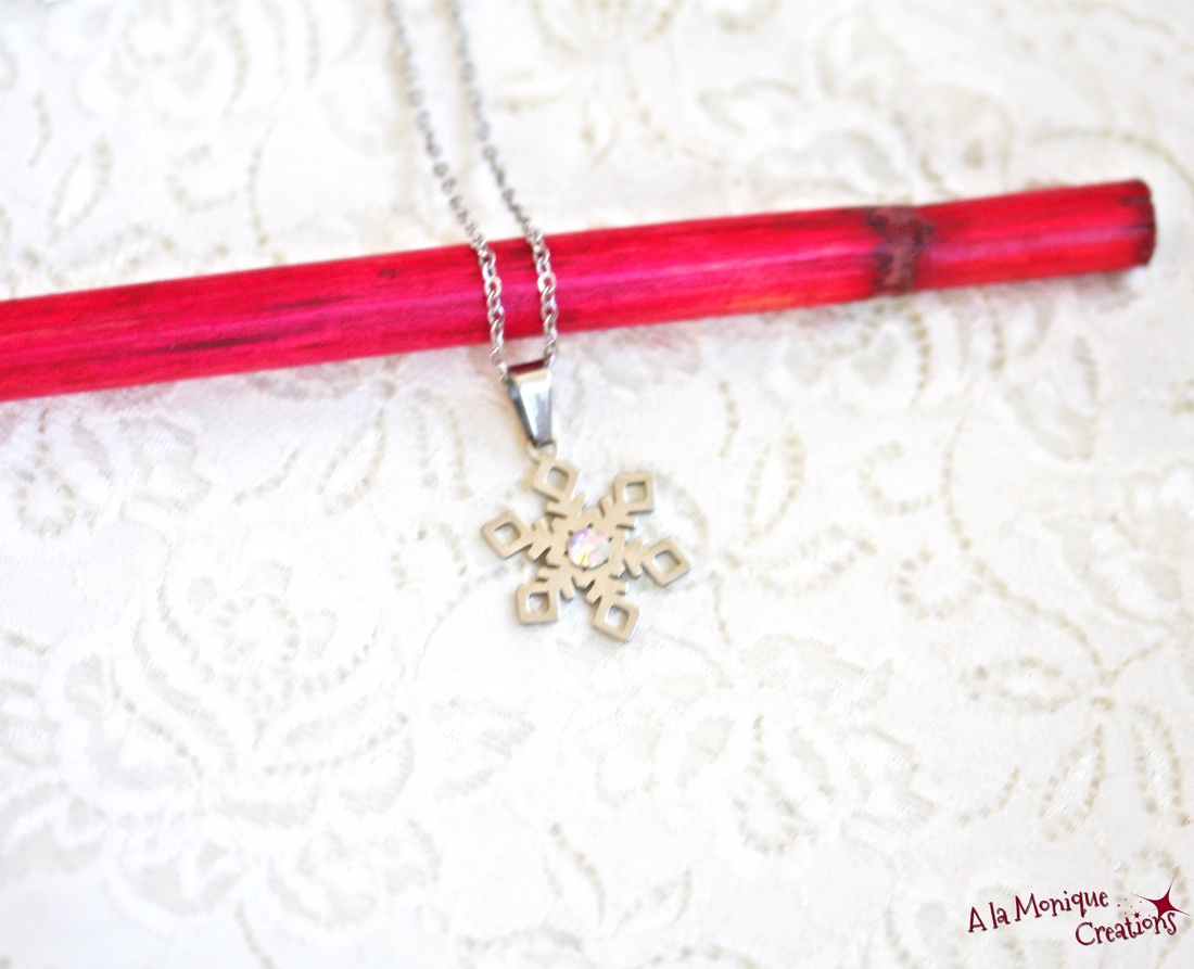 Colier fulg de zapada si cristal de gheata - bijuterii - coliere - coliere cu pandative - Artynos.ro