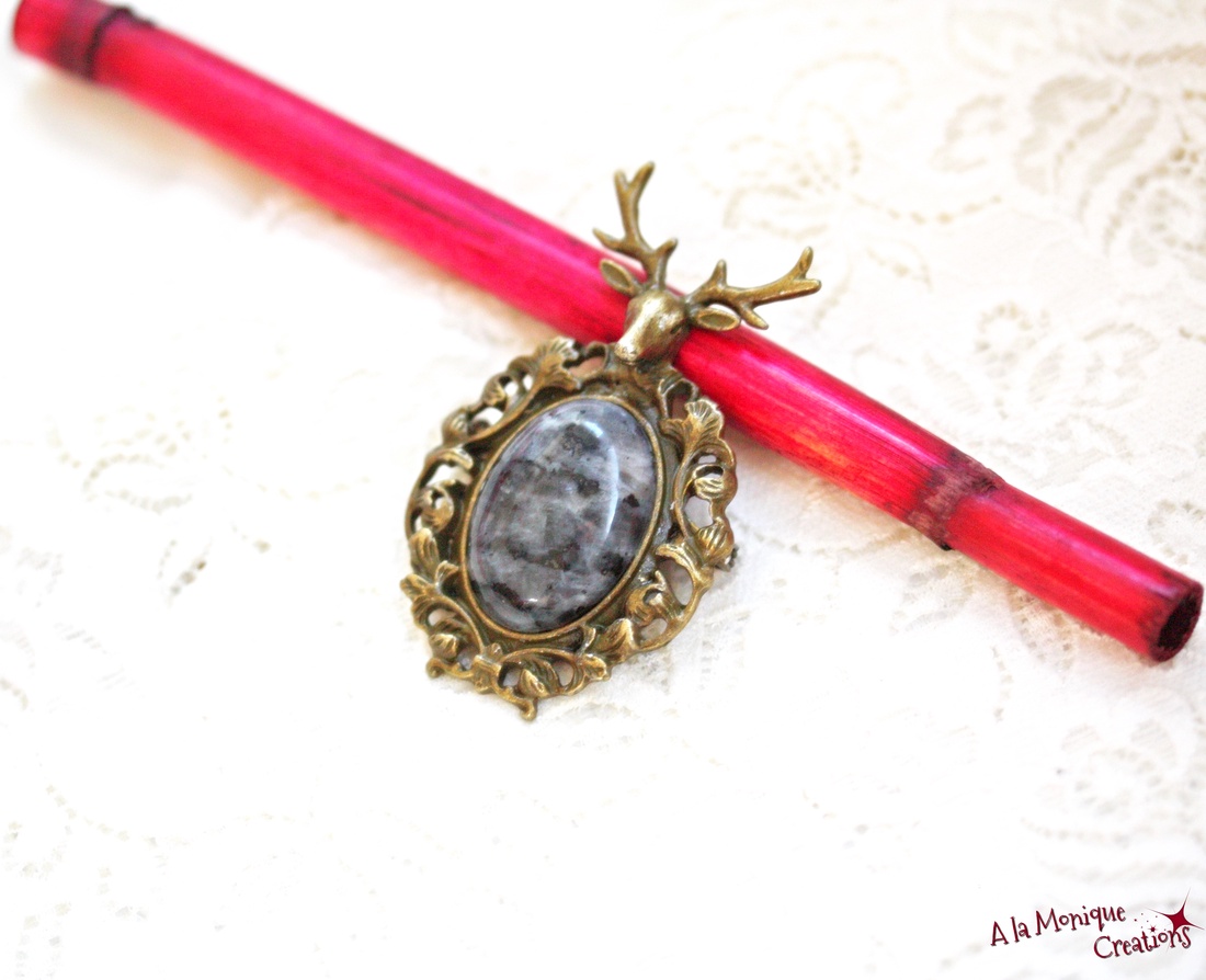 Brosa cu ren si larvikit - bijuterii - broșe - Artynos.ro