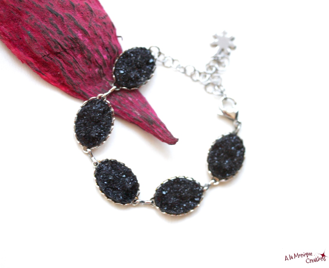 Bratara cu druzy negru - bijuterii - brățări - brățări din mărgele - Artynos.ro