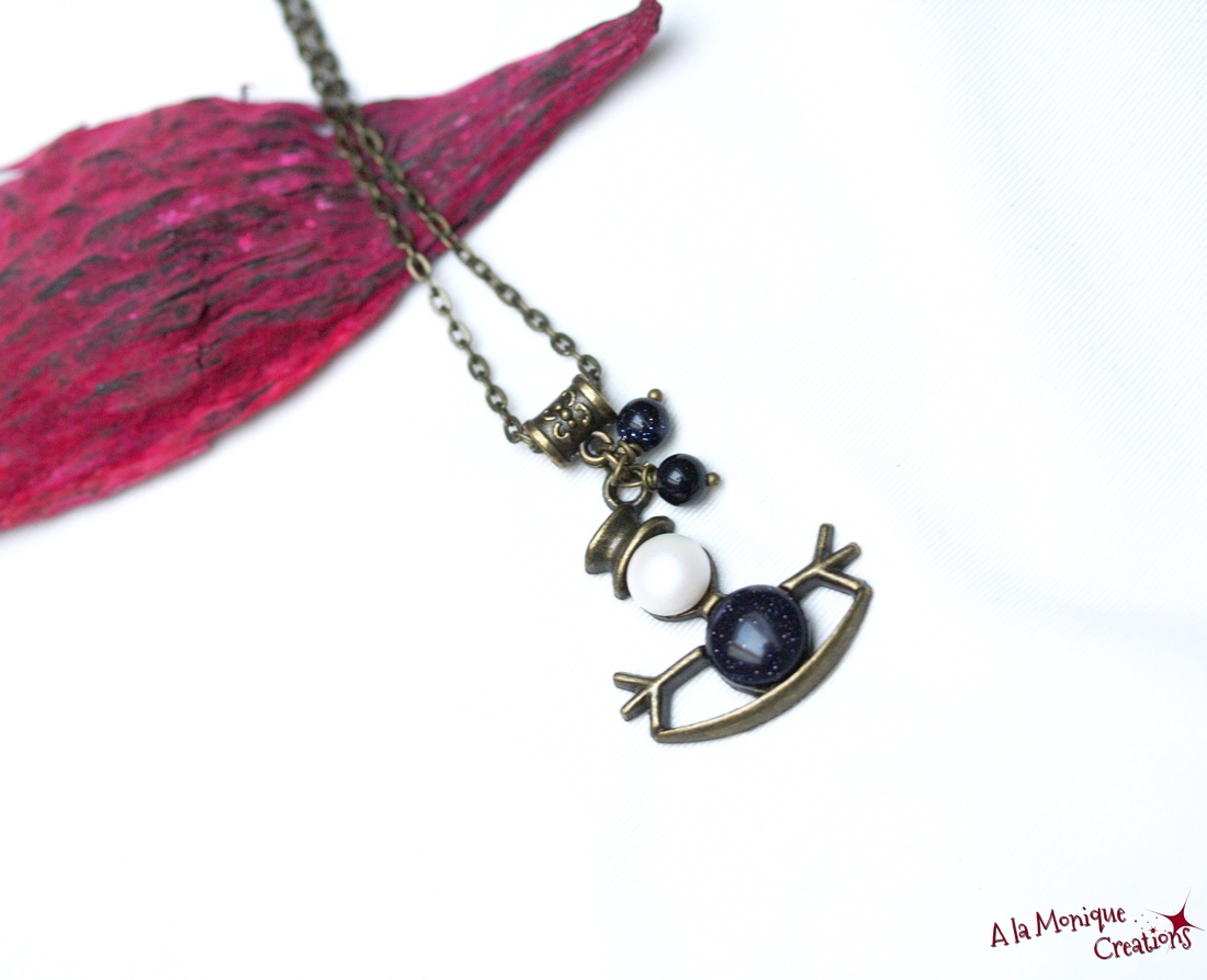 Colier om de zapada alb - bijuterii - coliere - coliere cu pandative - Artynos.ro