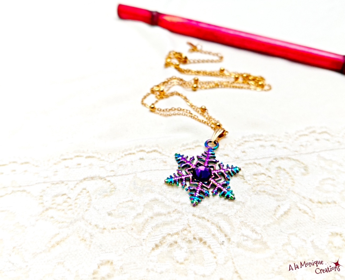 Colier cu fulg de zapada si cristal violet - bijuterii - coliere - coliere cu pandative - Artynos.ro