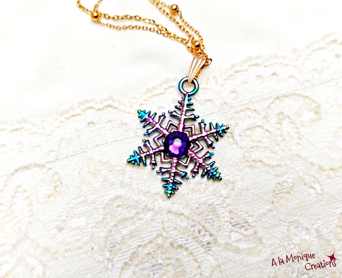 Colier cu fulg de zapada si cristal violet - bijuterii - coliere - coliere cu pandative - Artynos.ro